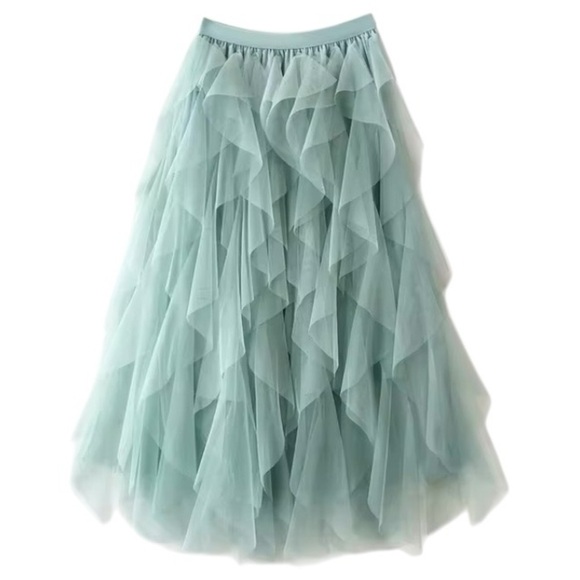 Soho Apparel Dresses & Skirts - Soho Apparel Women’s Green Layered Flowy Flared Ruffle Boho Long Skirt Medium